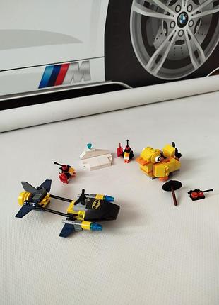 Lego super heroes 76010 бетмен проти пінгвіна (транспорт та аксесуари) конструктор