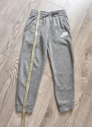 Спортивные штаны nike 122cm.