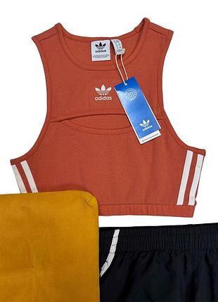 Adidas жіночий топ в рубчик з вирізом для декольте три полоски логотип оригінал