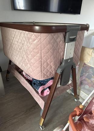 Дитяча колиска tutti bambini на коліщатках з матрацом