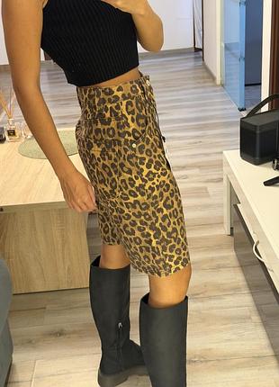 Леопардові бермуди bershka xs 4