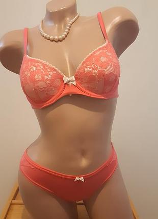 Кружевное белье бюстгальтер с поролоновыми чашками victoria secret 70с/75в