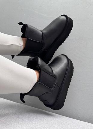 Ugg chelsea black leather

☺️матеріал: шкіра, хутро, водовідштовхувальна пропитка 💦
☺️виробник: china 🇨🇳 
☺️розміри: 37-41
 ціна: 3199 грн