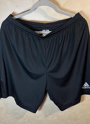 Шорти adidas розмір l