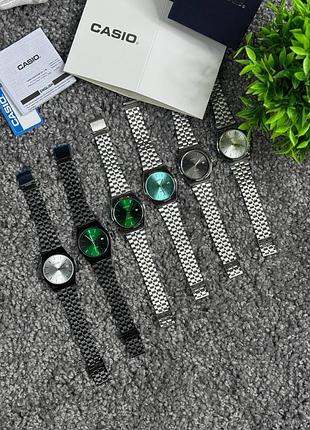 Годинник casio , круглий циферблат