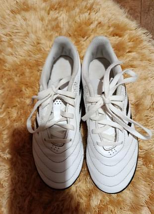 Бутси для хлопчиків adidas сороконіжки білі 33 розмір