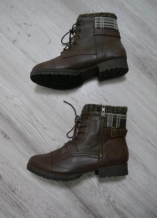 Женские демисезонные ботинки на шнурках justfab