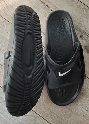 Шльопанці nike чорні 3