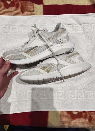 Кросівки жіночі reebok білі