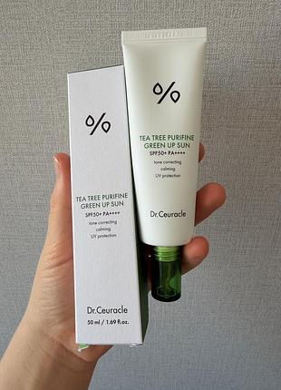 Сонцезахисний крем dr.ceuracle tea tree purifine green up sun spf 50+ від почервоніння з чайним деревом та доглядовими компонентами