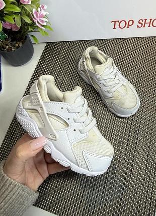 Оригінальні кросівки дитячі nike huarache