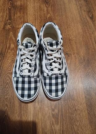 Продам женские замшевые кеды бренда vans