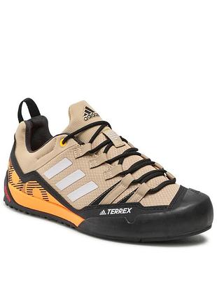Оригінальні трекінгові кросівки adidas terrex swift solo 2