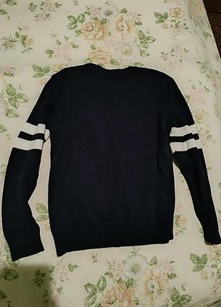 Продам дуже гарний светрик s-m