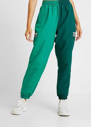 Женские спортивные штаны adidas trefoil jogging pants двухцветные зеленые