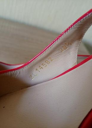 Босоніжки жіночі stuart weitzman 38,5 4