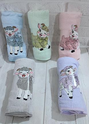 Кухонное полотенце с символом нового года 35*70 см микрофибра