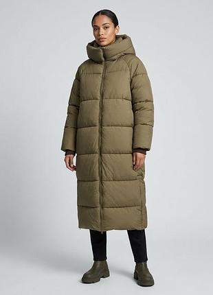 Длинный водонепроницаемый и ветрозащитный пуховик от zara