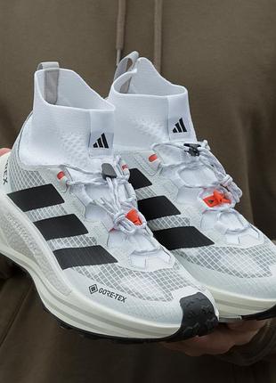 Adidas terrex gore-tex white 10