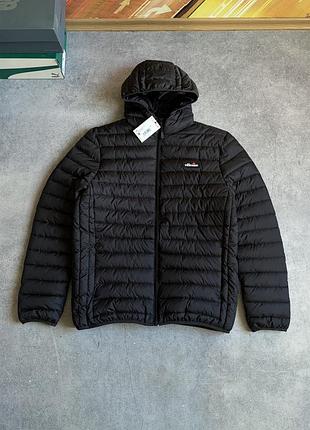 Ellesse mattawa jacket оригінал нова чоловіча куртка курточка мікропуховик демі осіння зимова демісезонна осінь зима еліс елес чорна з капюшоном л l