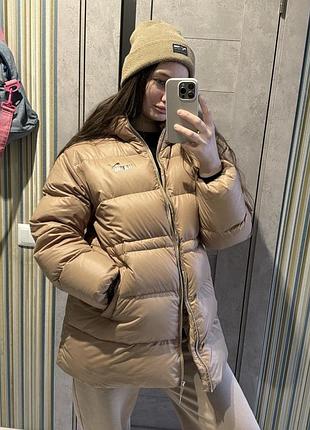 Жіночий пуховик puma бежевий куртка
