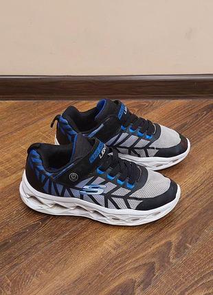 Кросівки skechers на хлопчика 35 розмір