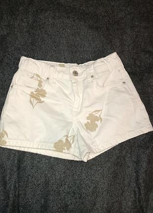 Белые шорты от zara