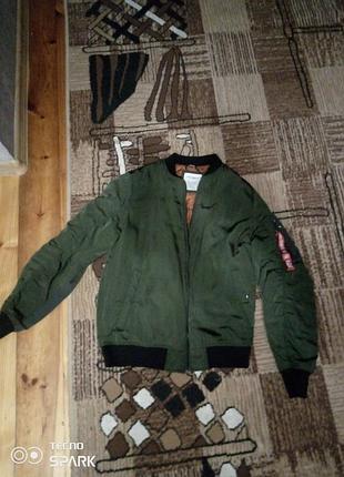 Куртка чоловіча бомбер pull-bear хакі