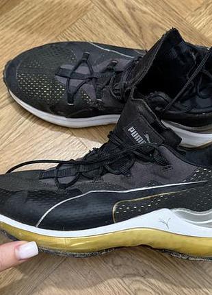 Кросівки puma  чорні з золотистим
