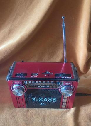 Hs-1062urt радиоприемник-колонка, am, fm, sw, usb, tf (microsd), sd, mp3, aux, led