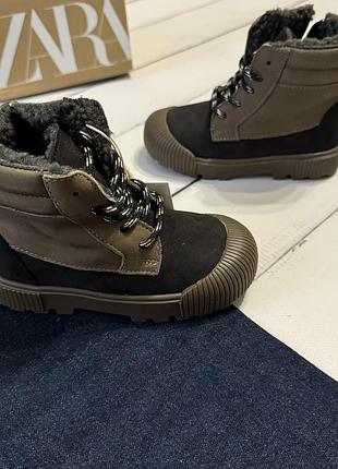Нові утеплені черевики zara натуральна шкіра розмір 24 розмір 16 см устілка
