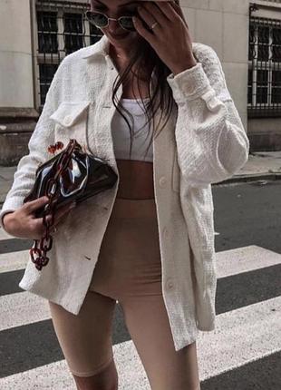 Жіноча куртка-сорочка zara оверсайз молочна букле