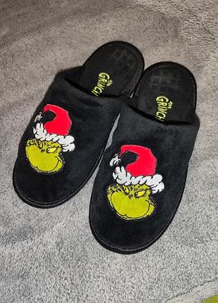 Чоловічі домашні капці the grinch, черные тапочки