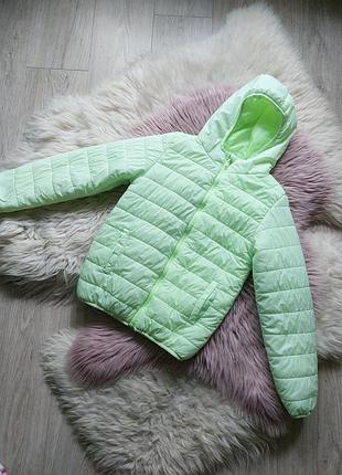 💚💛💙 супер мега классная легкая куртка красивого салатового цвета