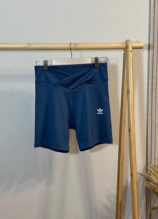 Шорти adidas  •розмір м