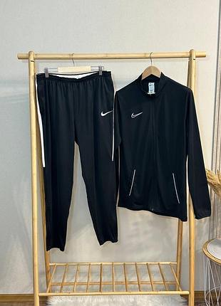 Джогери та зіпка nike чоловічі   •верх у розмірі l, низ xl