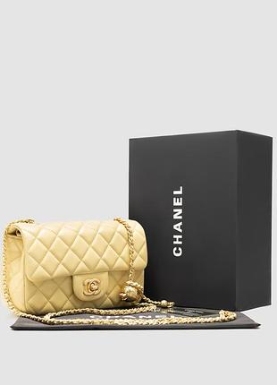 Сумка classic 1.55 small single flap in yellow/gold 7