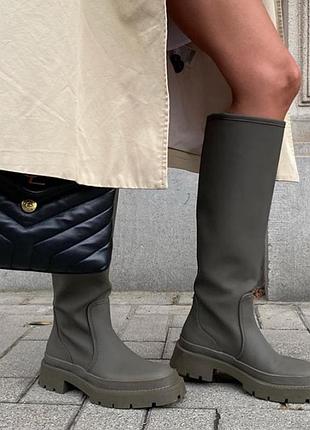 Водовідштовхуючі чоботи zara
