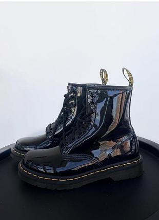 Черевики dr. martens лаковані чорні