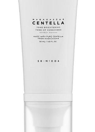 Осветляющий солнцезащитный крем skin1004 madagascar centella tone brightening tone-up sunscreen 50ml
