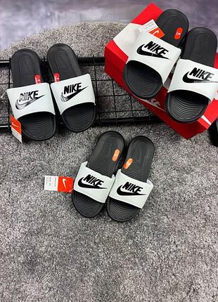 Тапки nike victori one slide (найк виктори уан), белые шлепанцы летние пляжные для бассейна