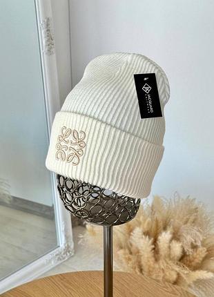 Женская шапка loewe oversize двойной вязки с подворотом молочная