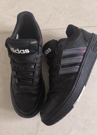 Кроссовки крепежи adidas 2