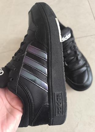 Кроссовки крепежи adidas