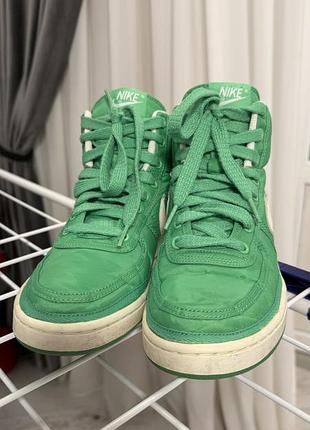 Кросівки nike зелені 2