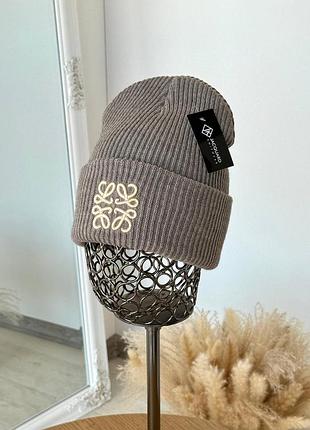 Женская шапка loewe oversize двойной вязки с подворотом темно-серая
