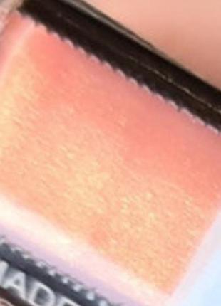 Питательный блеск для губ «ультра» ultra colour shiny з вітаміном е разные оттенки