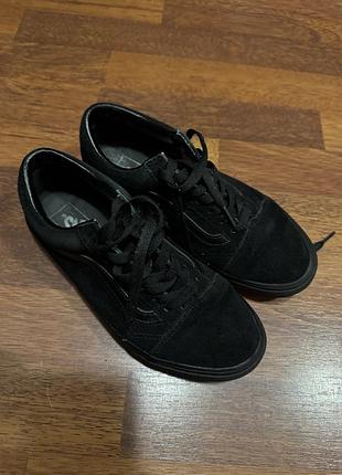 Продаю кеди vans old skool