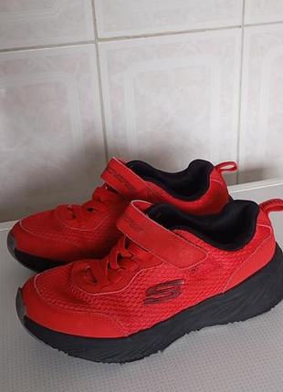 Sketchers кросівки