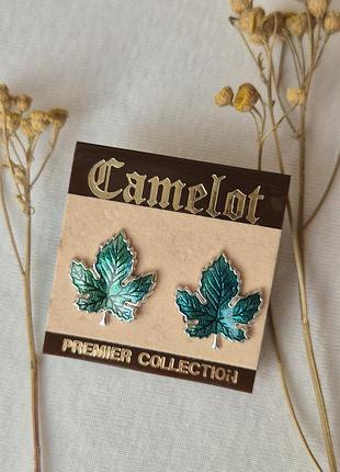 Винтажные клипсы от camelot